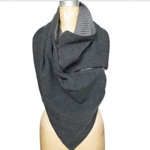 Multifunctional Scarf/skirt/wrap byMel En Stel